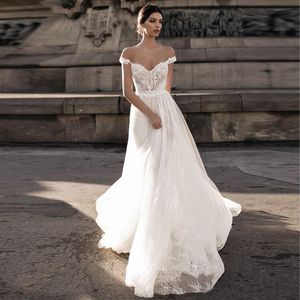 美しい単語の肩のレースのウェディングドレステールメッシュロングスカート新しいカスタムベージュの白い背中のファッションセクシーなガーゼの結婚式