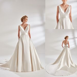 Eddy K Couture A-Linien-Brautkleid mit verdeckten Knöpfen und V-Ausschnitt, ärmellose Satin-Brautkleider, Brautkleider mit Schleppe