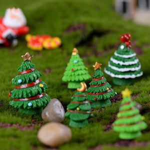 1PCS Albero di Natale Figurine in miniatura Bambola Mini Decorazione natalizia Fata Giardino Muschio Micro Ornamenti paesaggistici Decorazioni artigianali in resina