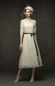 Nowa rocznika długość herbaty koronki krótka suknia ślubna z pół rękawami Sheer Top Prosty Nieformalny Recepcja Bride Sukienka