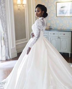African Long Sleeve High Neck Muslim Wedding Dresses Plus Size Lace Appliques Satin A Line Wedding Pearls Bridal Gowns B102