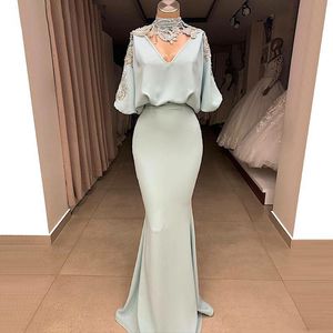 Eleganta sjöjungfrun kvällsklänningar 2020 Korta ärmar Lace Applique Beaded Formal Prom Party Dresses Robes de Soirée