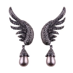 All'ingrosso-designer esagerato scintillante pieno di strass di cristallo belle ali d'angelo goccia orecchini di perle pendenti per le donne ragazze