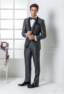 Brand New Grey Groom Smoking Shawl Lapel Groomsmen Mens Vestido de Noiva Moda Homem Jaqueta Jaqueta Blazer 3piece terno (jaqueta + calça + colete + gravata) 778