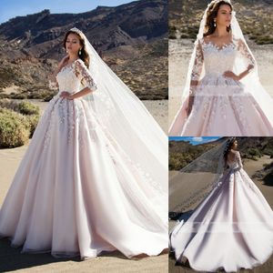 2020 Romantic Scoop Neck Half Sleeve Ball Gown Wedding Dresses Sheer Appliques Flowers Princess Bride Gown Plus Size