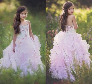 Cristais Ruffles Organza Flower Girl Vestidos Novo Vestido de Bola Strapless Primeira Comunhão Dress Dress Girl Pageant Vestidos