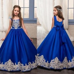 Wiosna 2020 Royal Blue Flower Girl Sukienki z koronki Square Neckline Puffy Długość Długość Piętra Satynowe Dzieci Suknie Ślubne Dla Dziewczyn