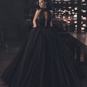 Schwarzes Ballkleid-Abschlussballkleid mit Stehkragen, ärmellos, sexy Ausschnitt vorne, geschwollener Tüll, Abendparty-Kleider, maßgefertigt, bodenlang