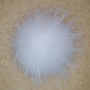 High quality raccoon fur ball accessories on the top Fox pompom custom for winter hats plain beanie hat