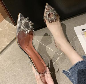 뜨거운 판매 오피치 품질 Amina Shoes Begum Crystal-vellished PVC 슬링 백 펌프 Muaddi Restocks Begum PVC Slingbacks 5cm High Heel