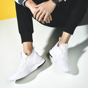 Z pudełkiem 2022 Buty do biegania G.N.Shiji Popularne Najwyższej Jakości Latający Tkactwo Gumowa Sole Black White 64 Kobiety Mężczyźni Projektant Buty Sportowe Sneaker