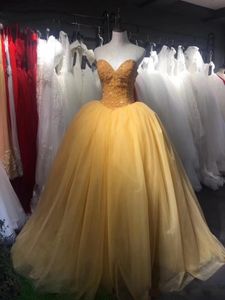 Sexig Ball Gown Quinceanera Klänningar Sequined Bling Bling Sweetheart Pärlor Kristaller Golvlängd Söt 16 Klänning Vestidos de Quinceañera