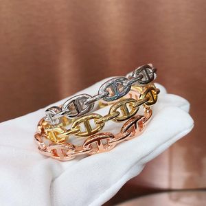 Vendita calda S Sier Classic per donna Set di gioielli semplici rotondi con lettera Set di braccialetti di qualità superiore in oro rosa dorato di qualità francese