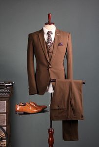 2019 marrone chiaro si adatta a tre pezzi Smoking da uomo Prom Abiti Pantaloni Giacca Pantaloni Design Slim Fit Tailor Blazer (giacca + pantaloni + gilet)