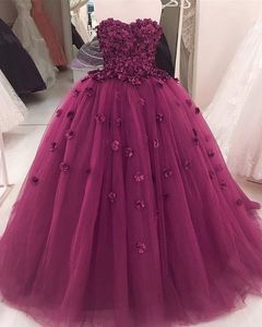 2020 Purple 3D Flowers Prom Quinceanera Dresses Pearls Strapless Tulle Lace up Ball Gowns Open Back Sweet 16 Dress Evening Gowns Formal Long