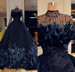 Bohemian Black Ienasdresses Ball Gown Wedding Dresses Long Sleeve High Neck Satin Princess Gown Tulle Lace Feather Crystal Bridal Gowns