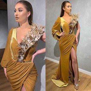 2019 Najnowsze sukienki Prom Sexy V Neck High Split Pagewant Suknie z Pióro Długa Formalna Wieczorowa Dress