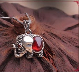 Wholesale- sterling silver creative retro garnet pendant personalized elephant decorative necklace ladies fashion sexy jewelry