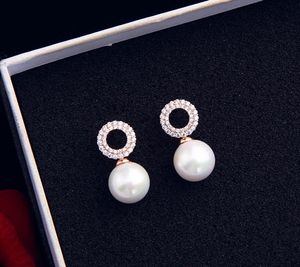 Muito bonito designer de moda doce diamante círculo elegante brincos de pérola para mulher pin de prata