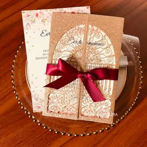 2020 Rose Gold Glitter Castle Laser Cut Bröllop Inbjudningar med Bourgogne Ribbon och Envelope Bridal Shower Inbjudningar Anpassad Sweet Card