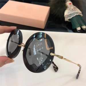 Luxo - Óculos de sol do designer de moda 01s quadro redondo lente em forma de coração popular avant-garde estilo de verão qualidade UV400 Proteção de Proteção.