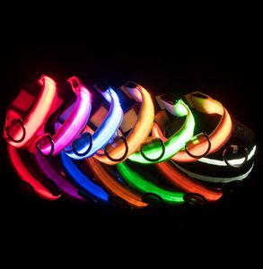 LED Nylon Pet Dog Collar Segurança Noite LED Luz Piscando Brilho no Escuro Pequeno Cão Pet Collar Dog Collar Flashing Collar Segurança WCW582