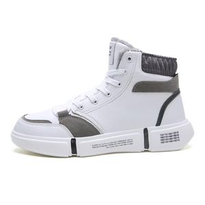 Nova renda de chegada Sapatos de grife simples tipo10 macio preto branco cinza quente homem menino menino botas masculinas t￪nis treinadores de botas ao ar livre tamanhos 39-45