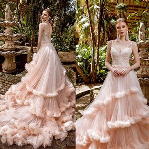 Rumieniec Różowy Prom Dresses 2020 V Neck Aplikacje Suknie Wieczorowe Wielowarstwowe Ruffles Długa Formalna Partii Runway Mody Dress