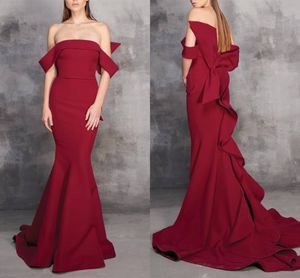 Elegant mörk röd lång sexig sjöjungfru prom klänning med av axeln rakt bateau ruffles satin kväll formella klänningar kändis anpassade