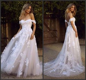 Vintage 2019 neue weiße Brautkleider schulterfrei Spitze Brautkleider appliziert Prinzessin Boho Strandhochzeitskleid günstig