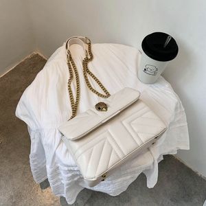 حقائب الكتف سلسلة CROSSBODY الأزياء حقيبة جلدية سوداء كلاسيكي رفرف حقيبة الإبط حقيبة المرأة رسول حقائب