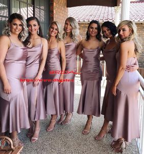 Tee Länge dusky lila Satin Brautjungfer Kleider 2020 Spaghetti Riemen Hochzeits-Party-Kleid Sexy Side Split Afrikanisches kurzes Kleid billig