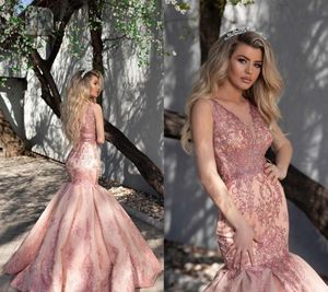 Aso Ebi Blush Pink Evening Pageant Dresses Backless Crew 2020 Sheer Zroszony Neck Luksusowa Koronka Aplikacja Haft Arabska Prom Recepcja Suknia