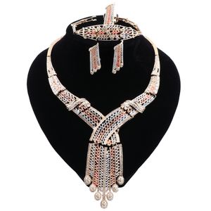 Nuovi set di gioielli classici Dubai Charm Collana di cristalli da sposa Orecchini Anello Bracciale Set di gioielli da sposa per donne etiopi
