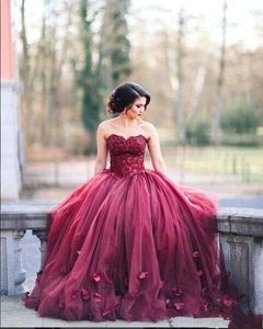 New Bury Quinceanera Ball Gown Dresses Sweetheart Lace Appliques Tulle Sweet 16 Sweep Train Plus Size Party Prom Evening Gowns
