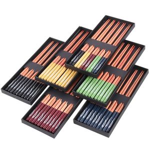 Japanese Wooden Chopsticks A Box of 5 Pairs of Pointed Chopsticks Small Gift Boxs Commonly Used in Use Wooder Sets Dinner Tool LSK150