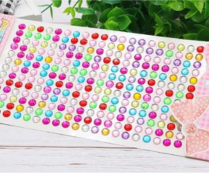 自己接着性結晶gemステッカー多色装飾クリスタルアクリルDIY Diamanteラインストーンステッカー168PCS /シートサイズ6mm