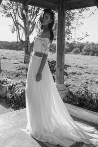 スタイリッシュなボホのウェディングドレスレース半袖ツーピースのウェディングドレスクロップトップシフォン夏のビーチウェディングガウン安いフィット花嫁のドレス