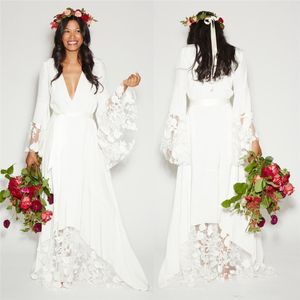 ボヘミアク州の結婚式のドレス長袖の深いVネックの床の長さ夏のBoho Hippie Beach Western Bridal Wedding Gown