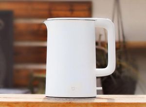 Xiaomi Youpin Bollitore elettrico Teiera in acciaio bollente veloce Samovar Bollitore per acqua da cucina Mi home 1.5L Isolamento C1