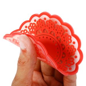 Nuovissimo tappetino colorato in pizzo con design vuoto, rotondo, in silicone, resistente al calore, tappetino per sottobicchiere da caffè