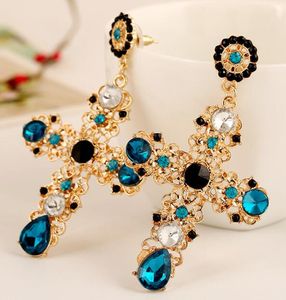 Cross Simulation Diamond Earrings Charm Vintage Luxury Court Earring Color Xmas Gift Factory Prijs Paar partij