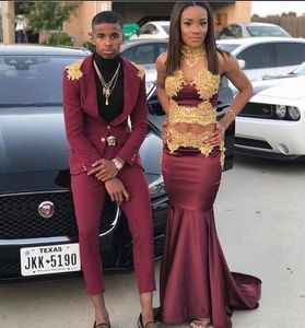 2019 Sexig billig plusstorlek Burgundy Prom Klänningar Guld Lace Appliques Mermaid Black Girl Two Piece Prom Dress Satin Formella kvällsklänningar