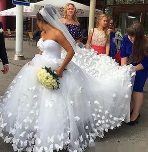 D modesto vestidos de apliques de borboleta, bola de tule, decote em coração, pregas franzidas, vestido de noiva feito sob encomenda