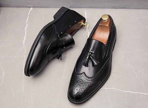 2019Size 38-47 Män Bogue British Oxford Dress Skor Man Gentleman PU Läder Skodon Flats Tassel Män Loafers