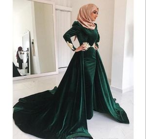 Muslimska kvällsklänningar 2019 High Neck Mermaid Långärmad Velvet Lace Islamic Dubai Saudiarabisk Applique Long Evening Gown Prom Dress