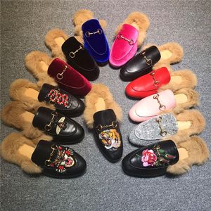Sıcak Satış-Kadınlar Kürk Terlik Katır Flats Süet katır ayakkabı Tasarımcı Moda Hakiki Deri Loafer'lar Ayakkabı ile Metal Zinciri