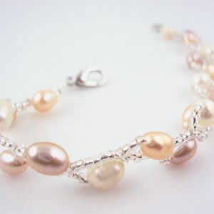 Reines Perlenarmband. großhandel-Reine natürliche Süßwasser förmige Perlenarmband Stränge ein schönes Geschenk für Mutter und Liebhaber