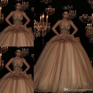 Elegant Princess Ball Gown Quinceanera Klänningar Kristall Sequins Pärlor Straps Prom Party Gowns Sexig formell kväll Slitage Sweet 16 Dress