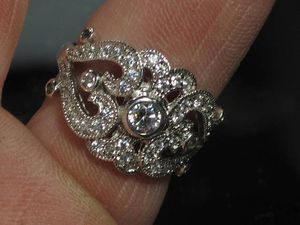 Fashionable 925 Silver Women's Engagement Wedding Ring Size 6-10